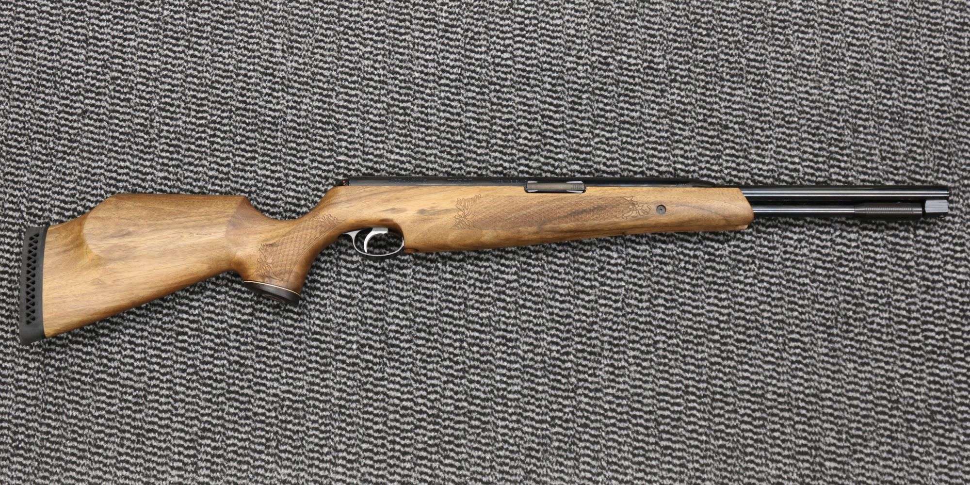 Air Arms .177 TX 200 Hunter Carbine Walnut